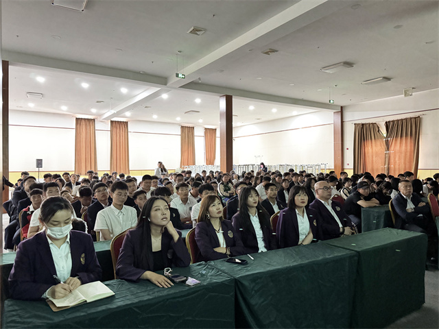  预防校园欺凌，共创和谐校园——东北科技组织师生观看防范学生欺凌专题授课 