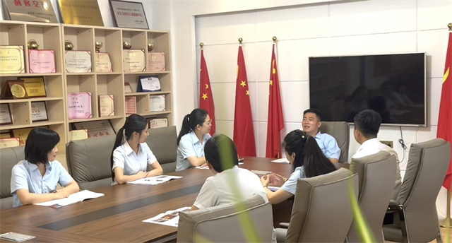  东北科技职业技术学校庆祝中国共产党成立104周年 