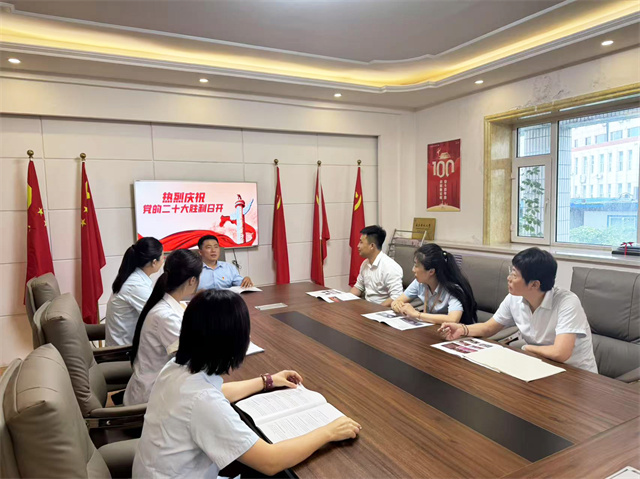  东北科技职业技术学校庆祝中国共产党成立104周年 
