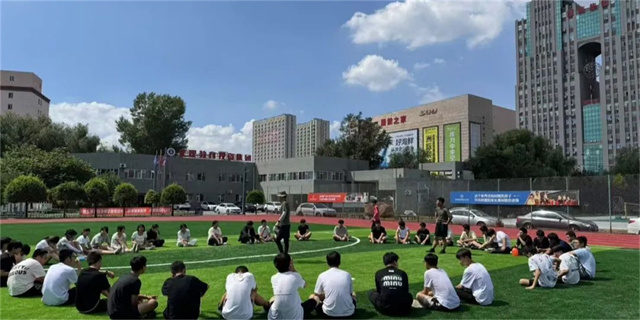  淬火清泉·浪铸新程：新生成长训练营之浪花跃动耀夏阳 